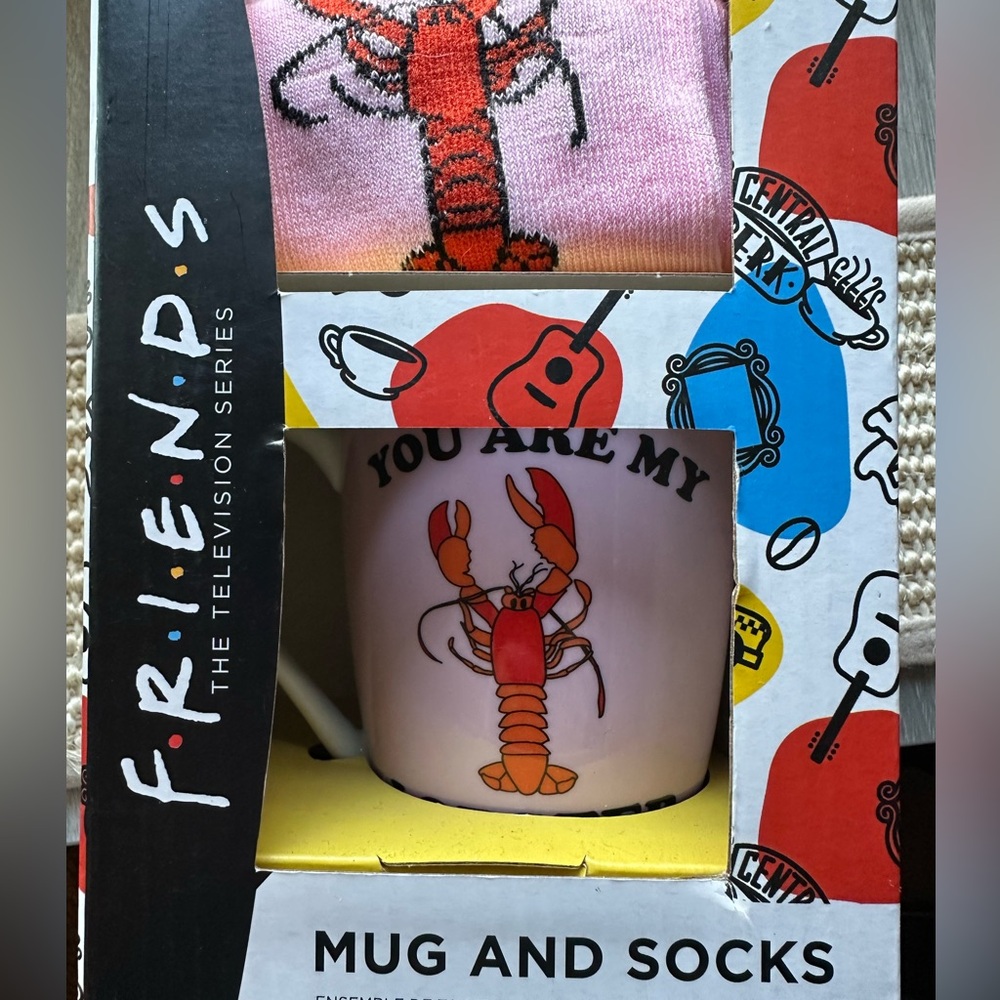 FRIENDS ‘You are my lobster’ Pink Socks & Mug With Lobster Design• NWT
